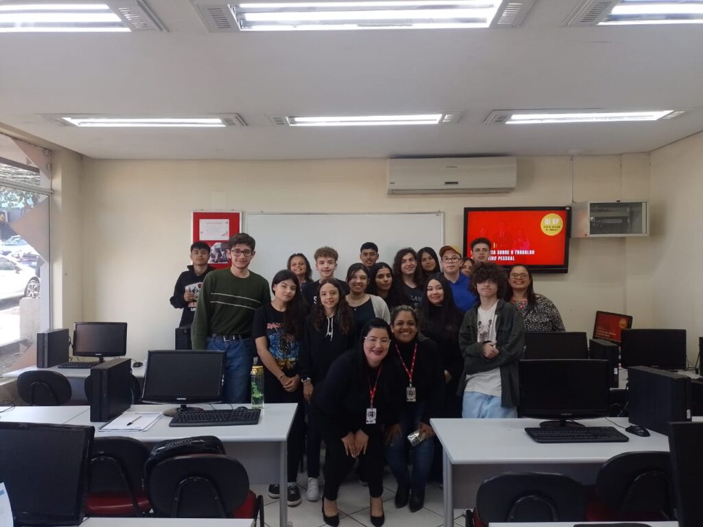 QI recebe novos estudantes para o Projeto Crescer